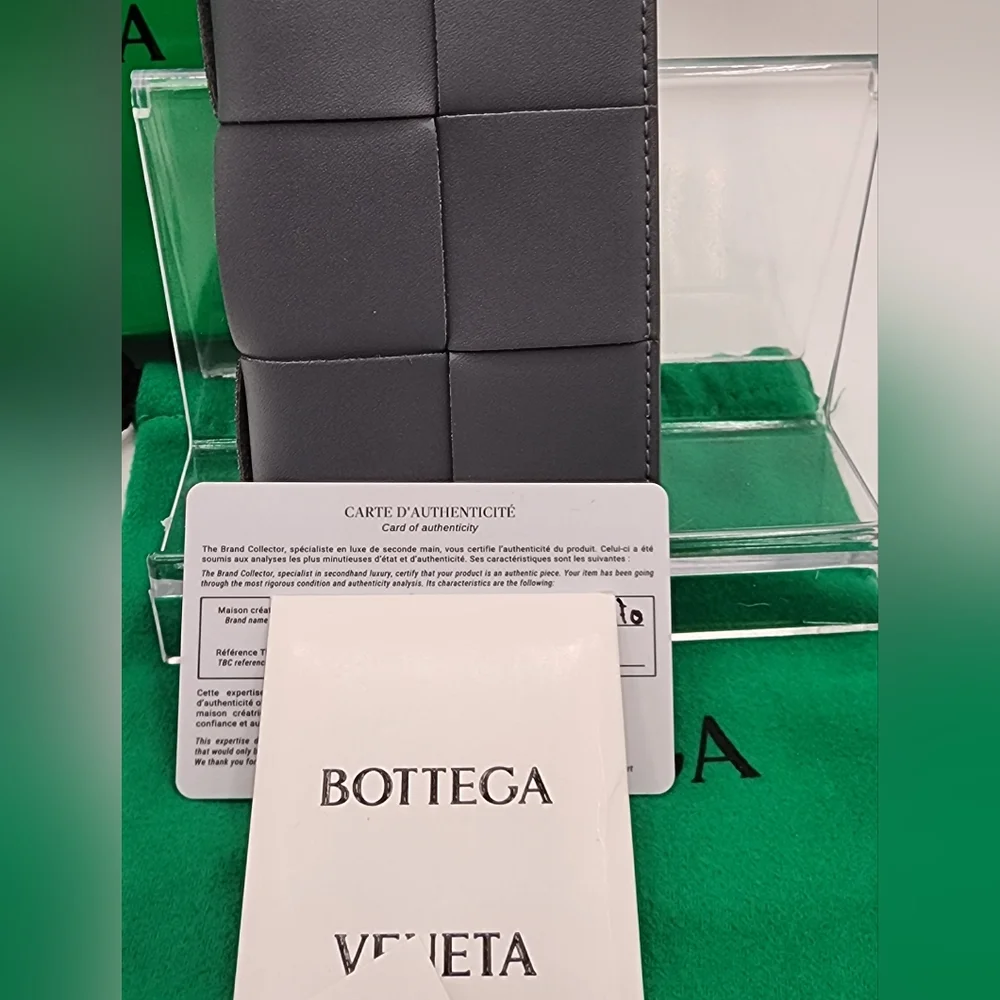 Bottega Veneta Cassette Flap Intrecciato Bi-fold NWOT